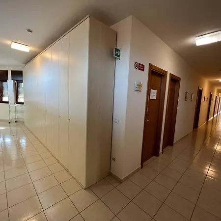 Casa Di Ospitalita Religiosa San Francesco D'assisi - Ba Otel Bari