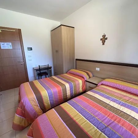 Otel Casa Di Ospitalita Religiosa San Francesco D'assisi - Ba Bari