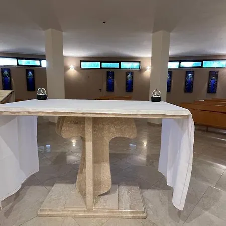 Otel Casa Di Ospitalita Religiosa San Francesco D'assisi - Ba *