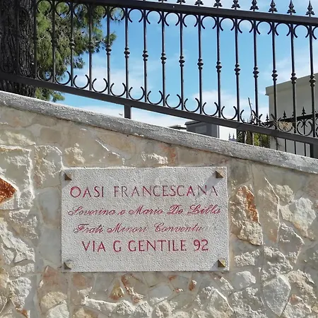 Otel Casa Di Ospitalita Religiosa San Francesco D'assisi - Ba *