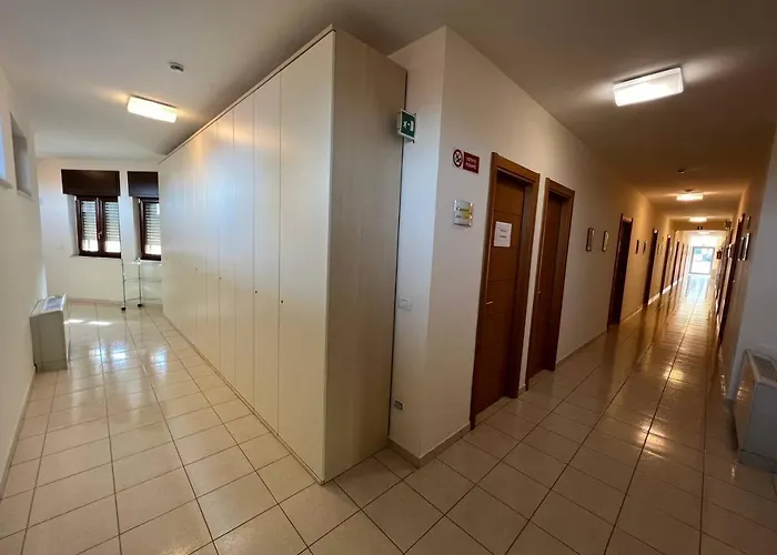 Casa Di Ospitalita Religiosa San Francesco D'assisi - Ba מלון בארי