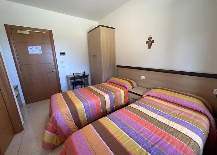 מלון Casa Di Ospitalita Religiosa San Francesco D'assisi - Ba בארי