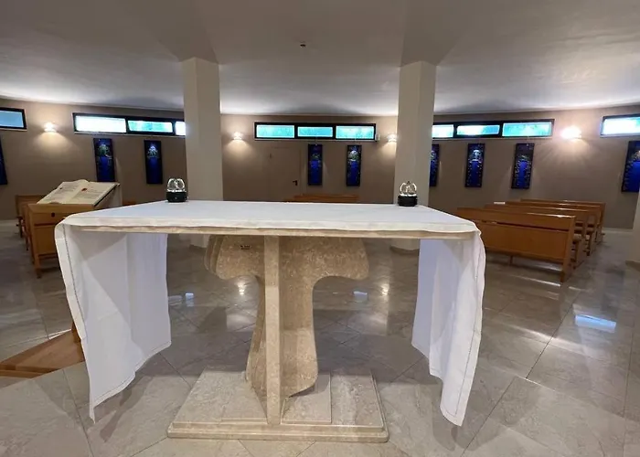 מלון Casa Di Ospitalita Religiosa San Francesco D'assisi - Ba *